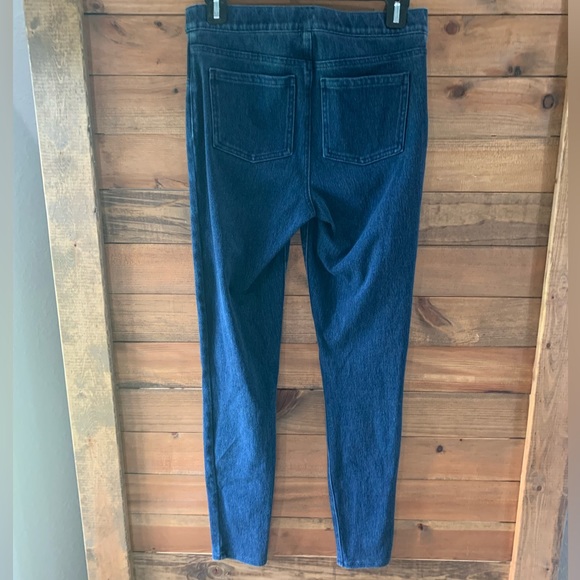 SPANX Pull On Straight Ankle Jeans High Waisted Women's Size Small ? Stretch - Picture 2 of 5